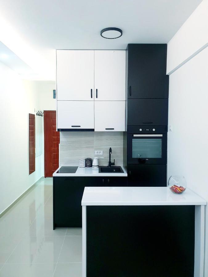 Lux Apartment - Central Place Bar Luaran gambar